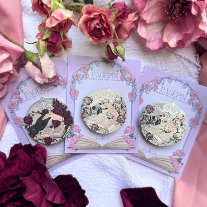 KNIGHT AND PRINCESS enamel grip